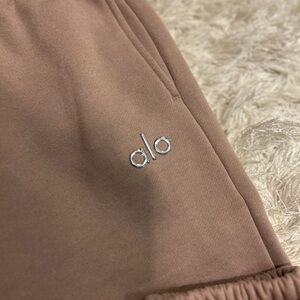 ALO Yoga Taupe Joggers